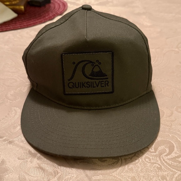 Quiksilver Snapback Surf Cap, Olive Green Beach Skate Wear Adult Adjustable - Picture 2 of 6